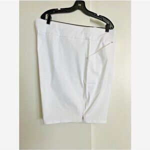 INC White Shorts 26W NWT Plus Mid Rise